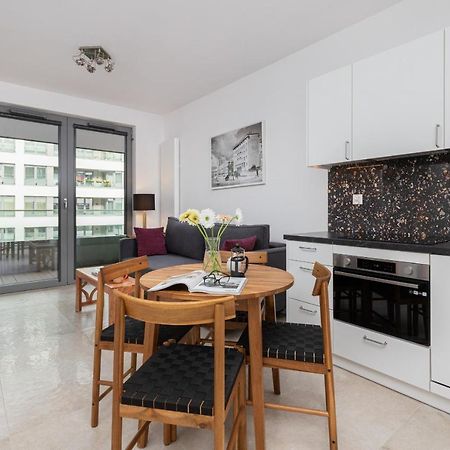 Plac Unii Apartment Gdynia City Centre By Noclegi Renters Exterior foto